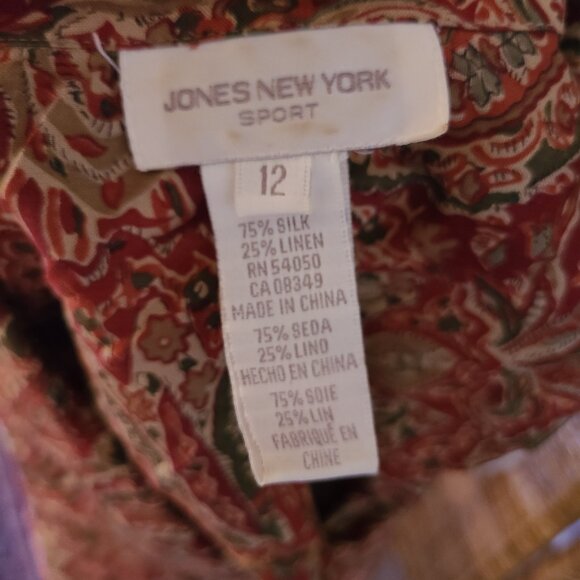 VTG Jones New York Sleeveless Blouse Paisley Silk Linen Blend SZ 12 Wood Buttons - Picture 7 of 7